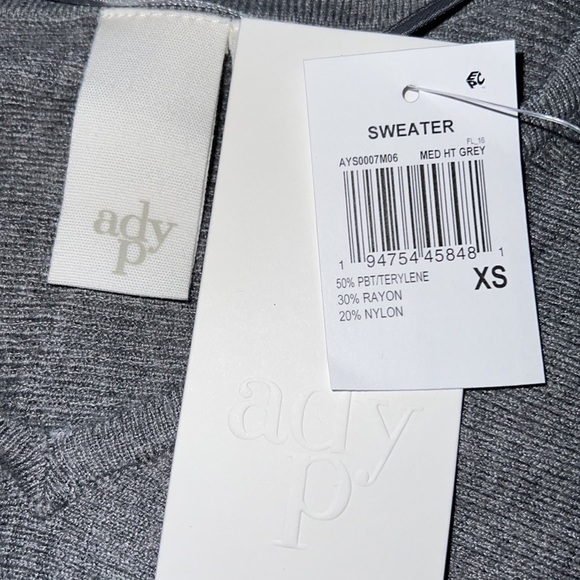 NWT Ady P Gray V-Neck Dolman Sleeve Sweater XS - Picture 3 of 5